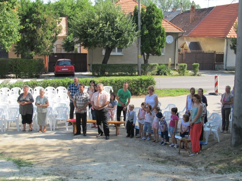 Fotogaléria Falunap és gyermeknap Pereszlényben - 2012.6.30. (40) Falunap és gyermeknap Pereszlényben - 2012.6.30.