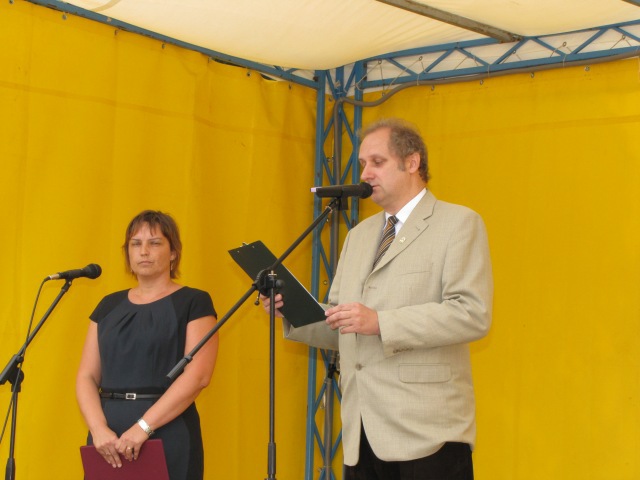 Fotogaléria Zenés-táncos szeniorfesztivál 2014.08.23.
(15) Zenés-táncos szeniorfesztivál 2014.08.23.