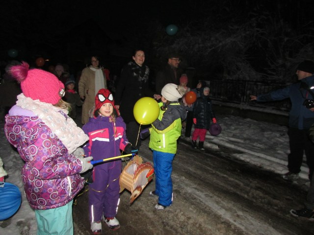 Fotogaléria Adventi találkozó az Ipolysági Városliget megnyitóján (Fotó: Majoro Magdolna) 2018. 12. 16. (10) Adventi találkozó az Ipolysági Városliget megnyitóján (Fotó: Majoro Magdolna) 2018. 12. 16.