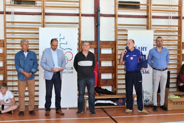 Fotogaléria Sportrendezvény az asztalitenisz világnapja alkalmából (Fotók: Pásztor Péter) 2019. 4. 5. (10) Sportrendezvény az asztalitenisz világnapja alkalmából (Fotók: Pásztor Péter) 2019. 4. 5.
